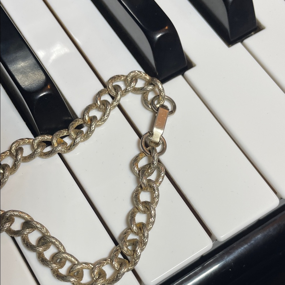 Set of 3 vintage gold tone necklaces - Picture 13 of 13